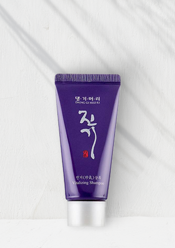 Daeng Gi Meo Ri Vitalizing Shampoo 500ml